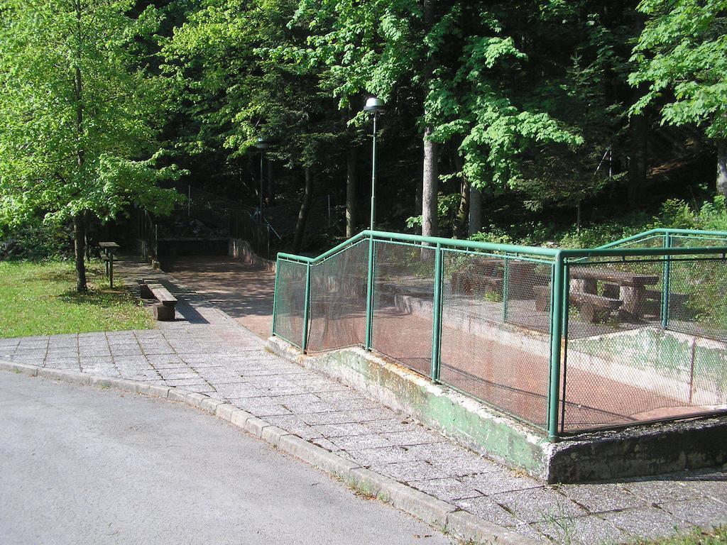 Hotel Camping Pivka Jama Postojna Exterior foto